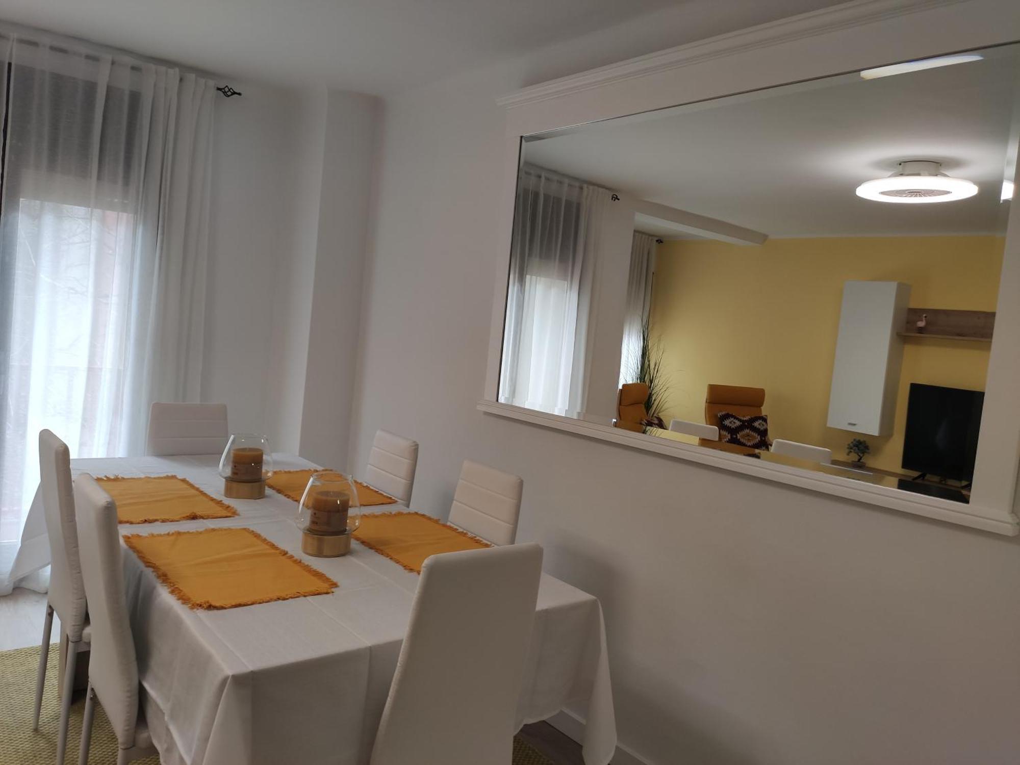 Apartamento Confort II Ла Сеу д'Ургел Екстериор снимка