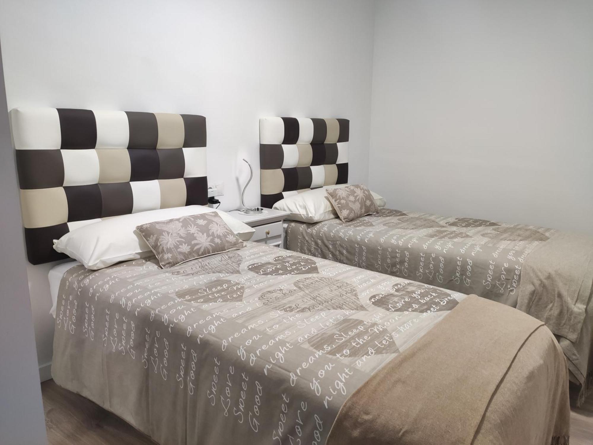 Apartamento Confort II Ла Сеу д'Ургел Екстериор снимка